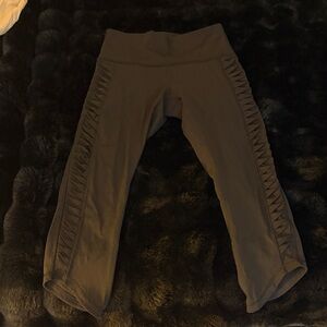 Lululemon leggings size 6